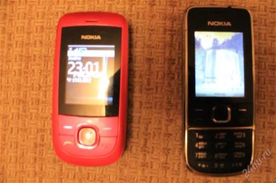 Лот: 1495091. Фото: 1. Nokia 2700-c2 Nokia 2220s одним... Кнопочные мобильные телефоны