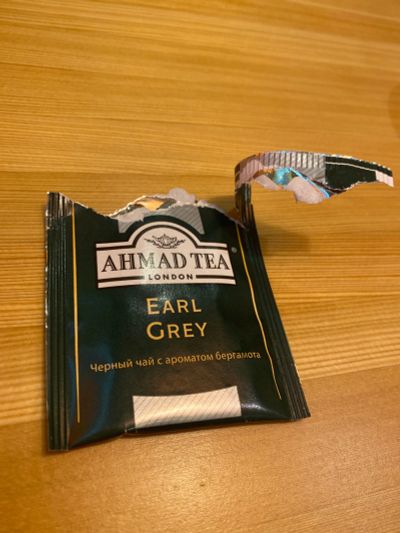 Лот: 18662568. Фото: 1. Фантик Ahmad Tea London Earl Grey. Наклейки, карточки, вкладыши