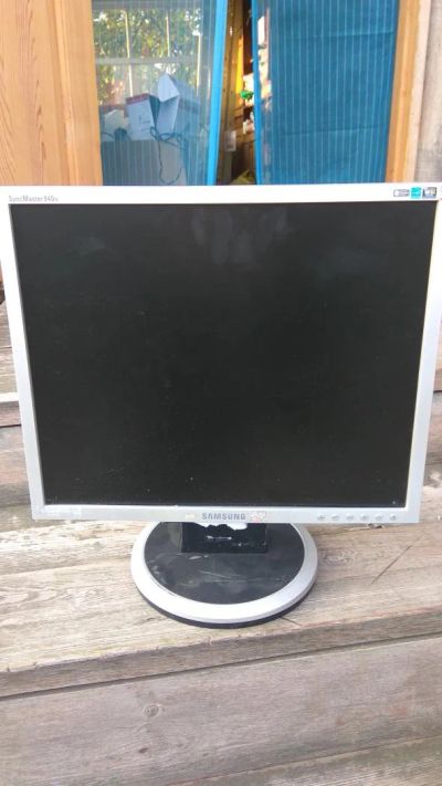 Лот: 8228648. Фото: 1. Монитор Samsung 940N. ЖК-мониторы
