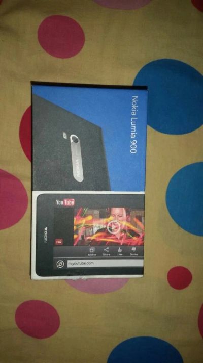 Лот: 7329293. Фото: 1. Nokia lumia900. Кнопочные мобильные телефоны