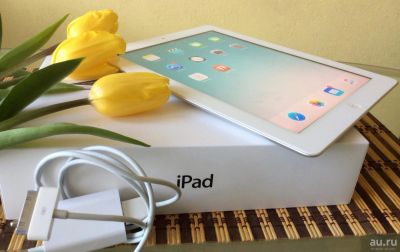 Лот: 9196566. Фото: 1. Apple iPad 2 32Gb Wi-fi белый. Планшеты