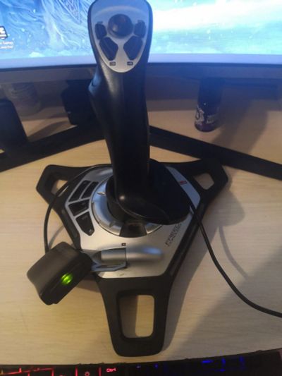 Лот: 16943808. Фото: 1. Freedom 2.4 Cordless Joystick. Рули, джойстики