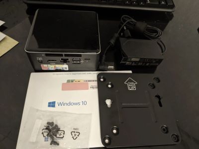 Лот: 15253639. Фото: 1. МиниПК Intel NUC Kit (i5-7260U... Компьютеры в сборе