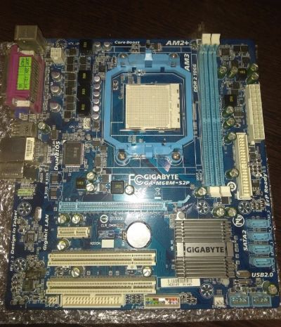 Лот: 16324169. Фото: 1. Материнская плата Gigabyte GA-M68M-S2P. Материнские платы