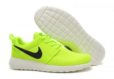 Лот: 7358839. Фото: 1. Кроссовки Nike Roshe Run. 38 размер... Кеды, кроссовки, слипоны