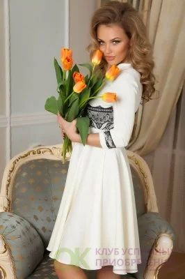 Лот: 10753998. Фото: 1. Платье белое. Платья