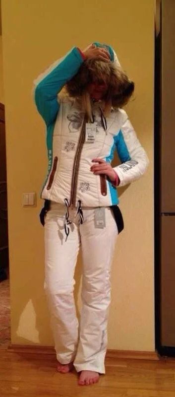 Лот: 3458609. Фото: 1. Зимний костюм Bogner( голубой... Зимняя спортивная одежда