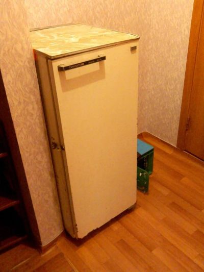 Лот: 7009117. Фото: 1. Холодильник Саратов 1516М,узкий. Холодильники, морозильные камеры