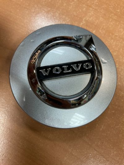 Лот: 18263949. Фото: 1. Колпачок литого диска volvo. Колпаки
