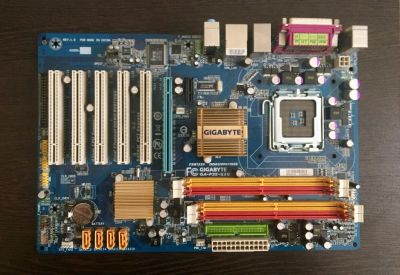 Лот: 10255506. Фото: 1. Материнская плата Gigabyte GA-P35-S3G. Материнские платы