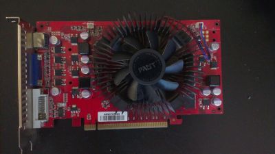 Лот: 4199830. Фото: 1. Palit GeForce 9800 GT 550Mhz PCI-E... Видеокарты