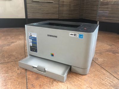Лот: 13629771. Фото: 1. Цветной лазерный принтер Samsung... Лазерные принтеры