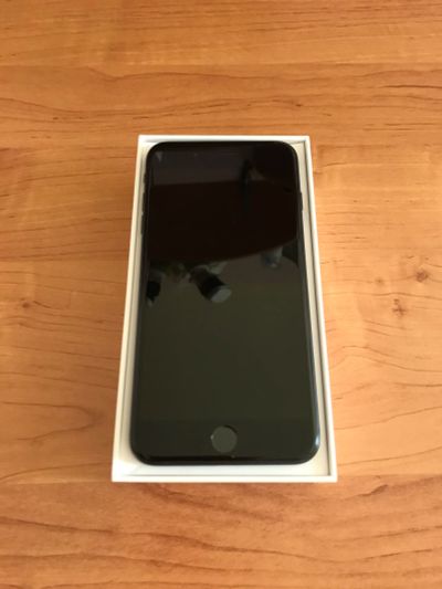 Лот: 11693989. Фото: 1. iPhone 7 Plus black 128gb. Смартфоны