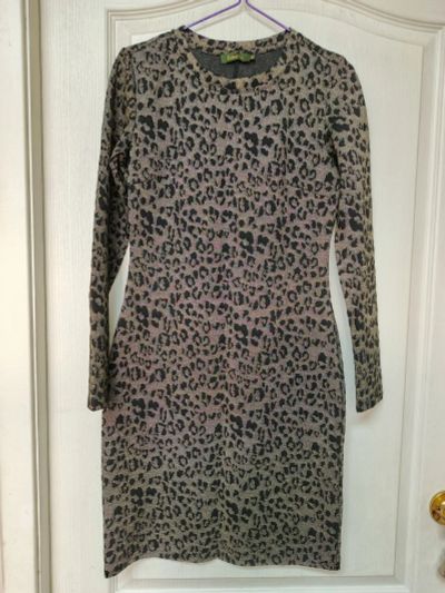 Лот: 25898659. Фото: 1. Платье леопардовое. Платья