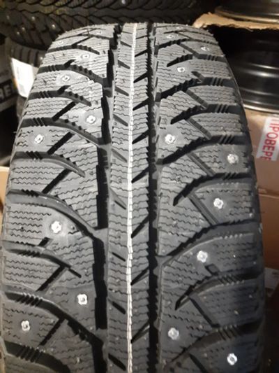 Лот: 12659254. Фото: 1. 185/60R15 84T Bridgestone Ice... Шины