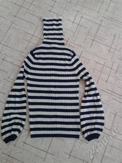 Лот: 610385. Фото: 1. Кофта, водолазка р42-44. Свитеры, толстовки, худи