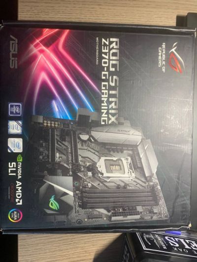 Лот: 21075446. Фото: 1. Asus ROG strix Z370-G Gaming. Материнские платы