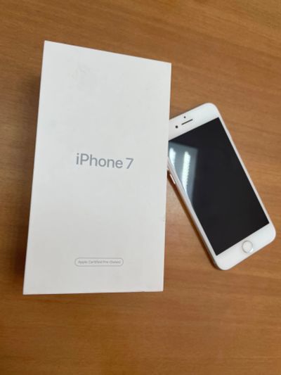 Лот: 19055193. Фото: 1. iPhone 7 128Gb. Смартфоны