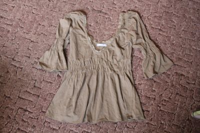 Лот: 4259112. Фото: 1. Кофта Mango. Размер 40-42. Обмен... Пиджаки, жакеты, жилеты