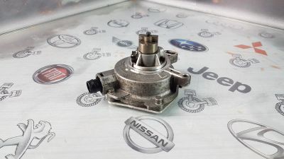 Лот: 23598909. Фото: 1. Насос вакуумный Ford Kuga JTMA... Двигатель и элементы двигателя