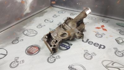 Лот: 23590546. Фото: 1. Корпус термостата Mazda Tribute... Двигатель и элементы двигателя