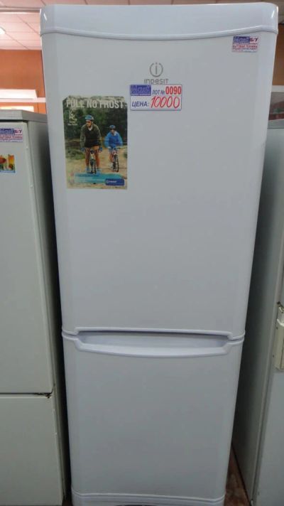 Лот: 5540172. Фото: 1. холодильник indesit no frost лот... Холодильники, морозильные камеры