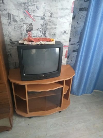 Лот: 17134860. Фото: 1. Тумба + тв. Стойки и тумбы для аппаратуры