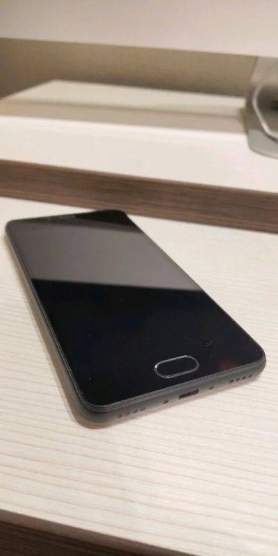 Лот: 15232397. Фото: 1. Meizu m5c. Смартфоны