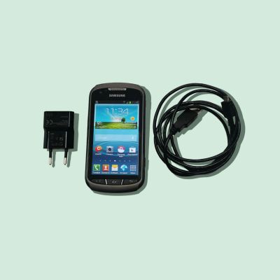 Лот: 19465009. Фото: 1. Защищенный смартфон Samsung XCover2... Смартфоны