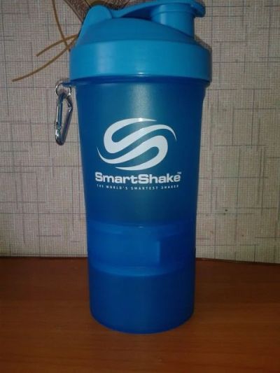 Лот: 3949844. Фото: 1. Бутылочка-шейкер SmartShake!. Спортивная посуда