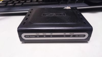 Лот: 9256837. Фото: 1. ADSL/Ethernet-маршрутизатор DSL-2500U. Маршрутизаторы (роутеры)