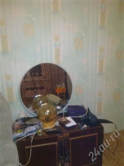 Лот: 730586. Фото: 1. Тумба напольная + зеркало круглое. Другое (мебель)