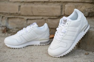 Лот: 8130918. Фото: 1. Adidas кроссовки ZX 700 Adidas... Кеды, кроссовки, слипоны