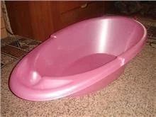 Лот: 1488032. Фото: 1. Ванночка+горка для купания розовые... Ванночки, сиденья, горшки