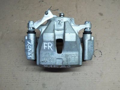 Лот: 21402922. Фото: 1. суппорт Toyota RAV4 ACA31. Двигатель и элементы двигателя