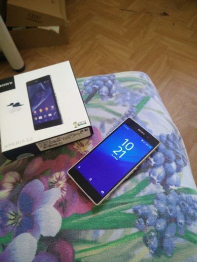 Лот: 7536285. Фото: 1. Sony Xperia Z2 Отличное состояние. Смартфоны