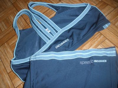 Лот: 4213416. Фото: 1. спортивный купальник speedo. Купальники