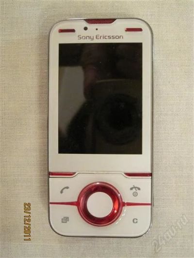 Лот: 1439531. Фото: 1. Sony Ericsson U100 Yari. Кнопочные мобильные телефоны