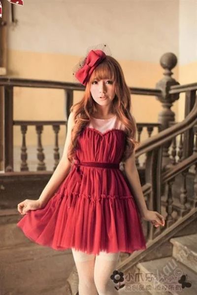 Лот: 1608858. Фото: 1. Красное платье. Платья