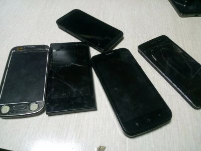 Лот: 16090639. Фото: 1. 5 Смартфонов одним лотом I9300... Смартфоны