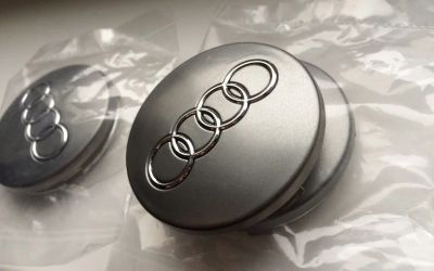 Лот: 7339964. Фото: 1. Колпачки Audi. Другое (шины, диски)