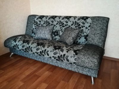 Лот: 11284418. Фото: 1. Диван в отличном состоянии. Диваны