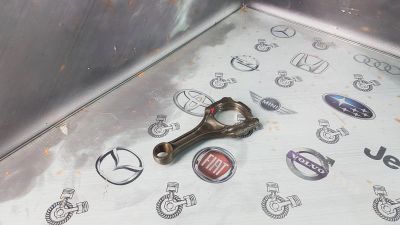 Лот: 23585935. Фото: 1. Шатун BMW X5 S63B44 11247843237. Двигатель и элементы двигателя