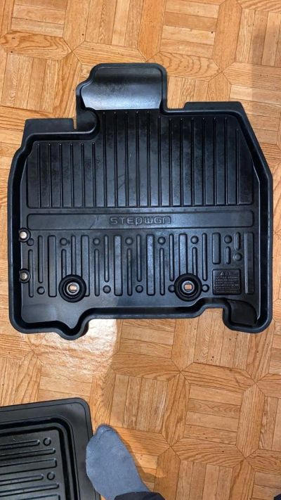 Лот: 17379802. Фото: 1. Ковры Honda StepWGN. Чехлы, коврики, оплетки руля