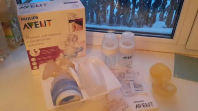 Лот: 8613523. Фото: 1. Молокоотсос ручной philips AVENT. Всё для кормления