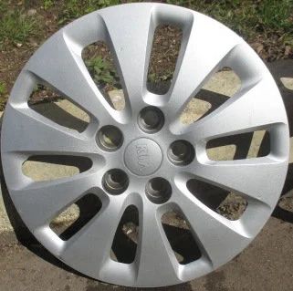 Лот: 10041407. Фото: 1. Колпак KIA Ceed R16 оригинал. Колпаки