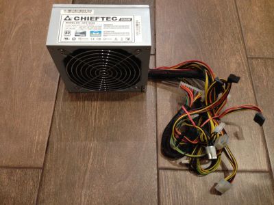 Лот: 14762901. Фото: 1. Блок питания Chieftec 550W [APS-550S... Корпуса, блоки питания