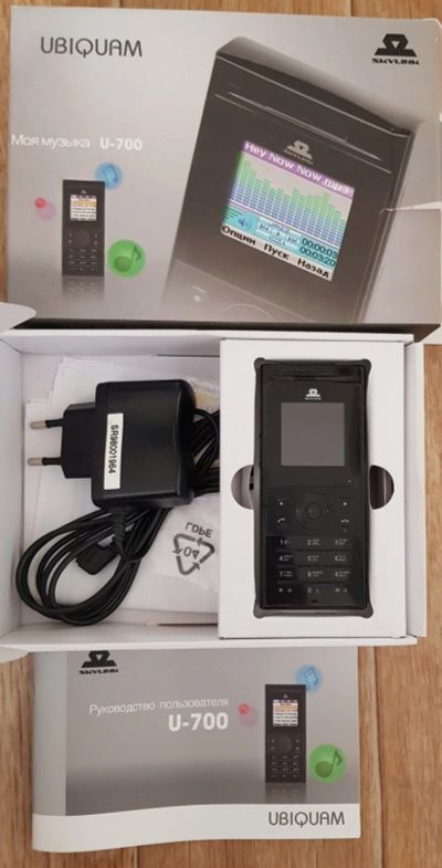 Лот: 15916732. Фото: 1. Мобильный телефон ubiquam skylink... Смартфоны