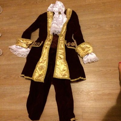 Лот: 12657730. Фото: 1. костюм новогодний принц 128. Детские карнавальные, праздничные костюмы