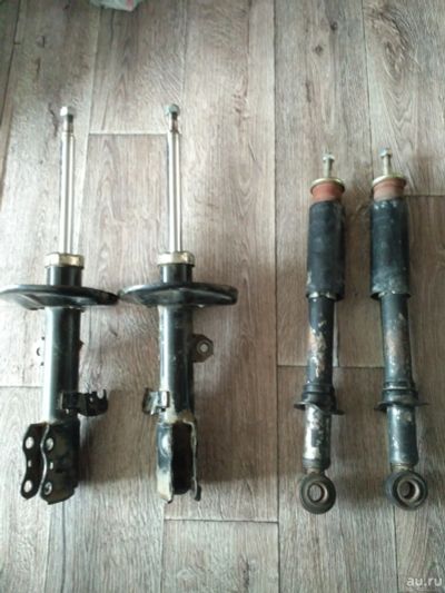 Лот: 17505665. Фото: 1. Амортизаторы Tayota allex runx. Ходовая, подвеска, рулевое управление